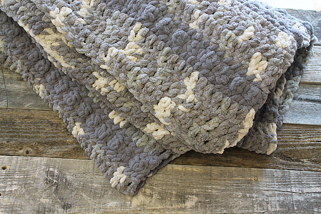 Gray Chunky Stripe Throw