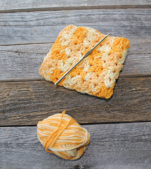 Double V Cluster Dishcloth