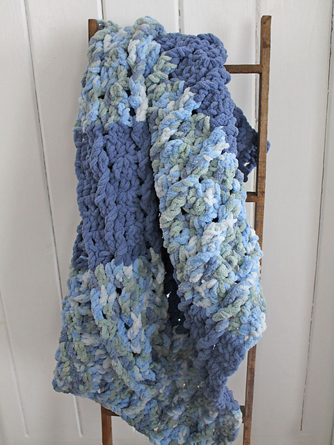 Twisted Lines Blanket
