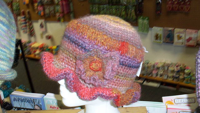 Crocheted Hat w/Ruffled Brim w/opt. Flower