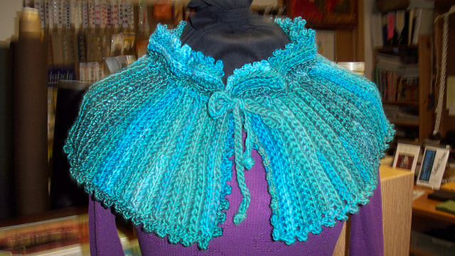 Shoulder Cozy w/adjustable drawstring