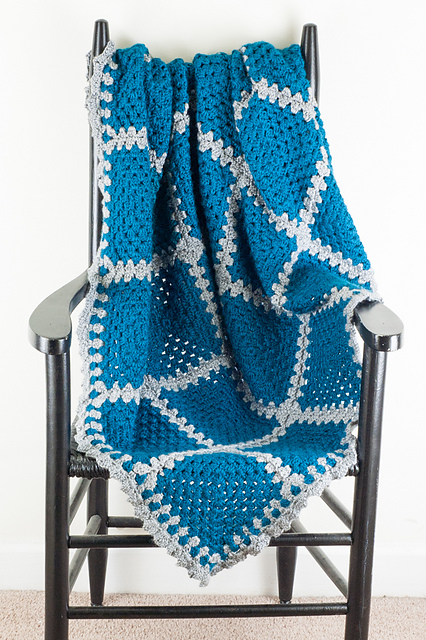 Granny Square Contrast Blanket