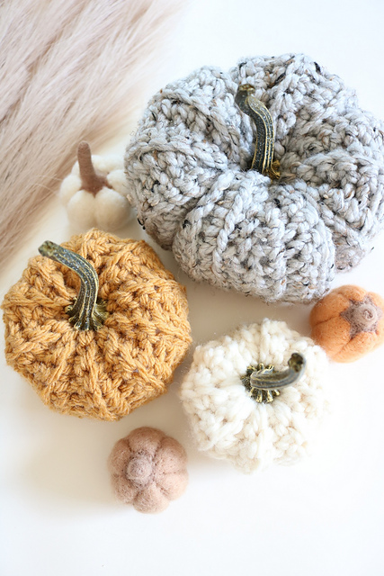 Chunky Pumpkins with Stems