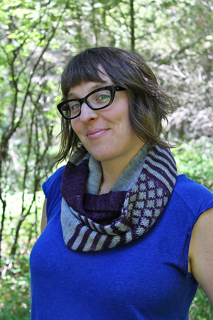 Dashes and Dots Cowl