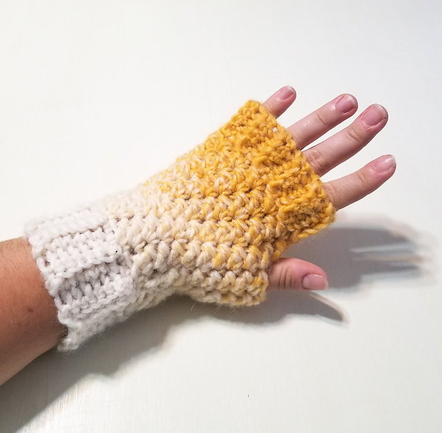 Grit Stitch Fingerless Gloves