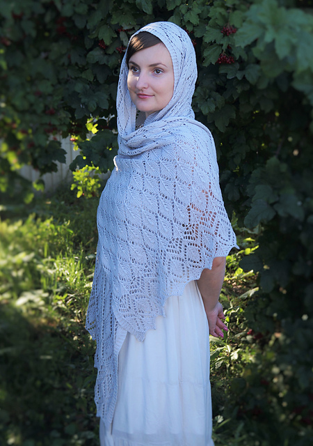 Cozy Leaves Shawl