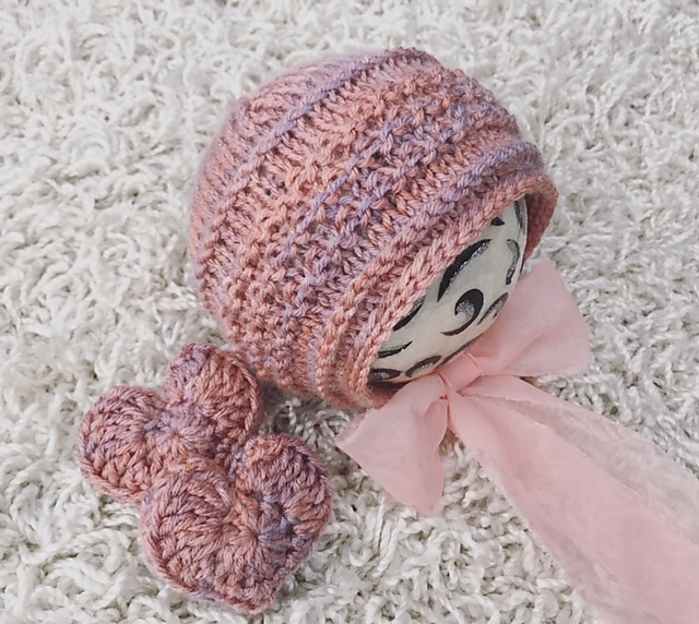 4 pack newborn bonnet set