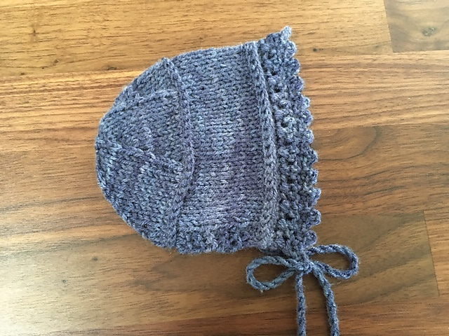 Aoki bonnet set