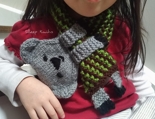 Koala Keyhole Scarf