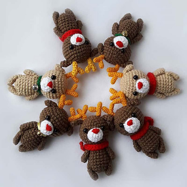 Small reindeer amigurumi