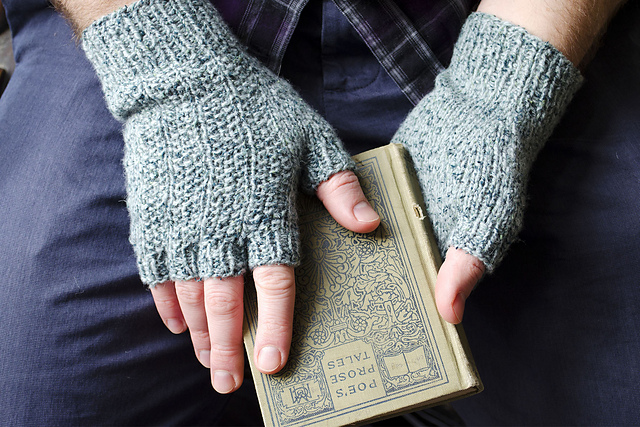 Bilbo Fingerless Gloves
