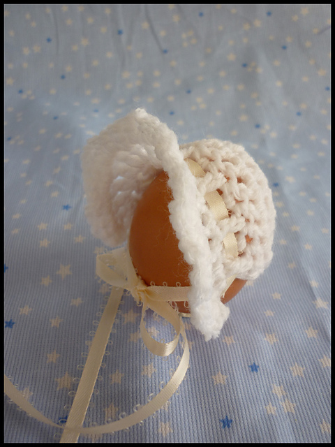 Micro Preemie Frilly Bonnet