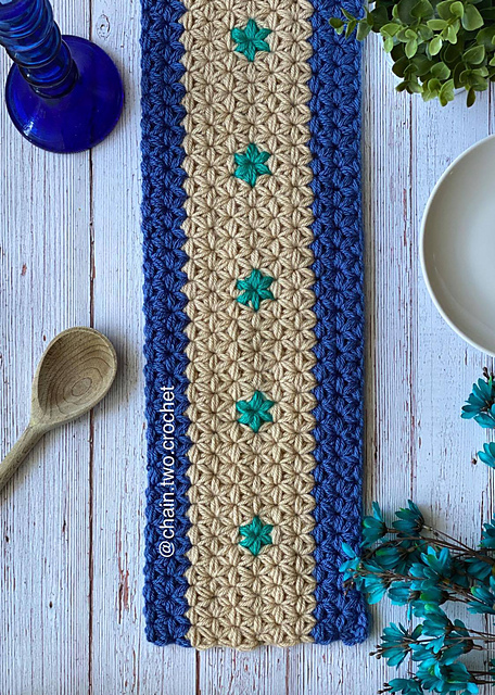Jasmine stitch table runner