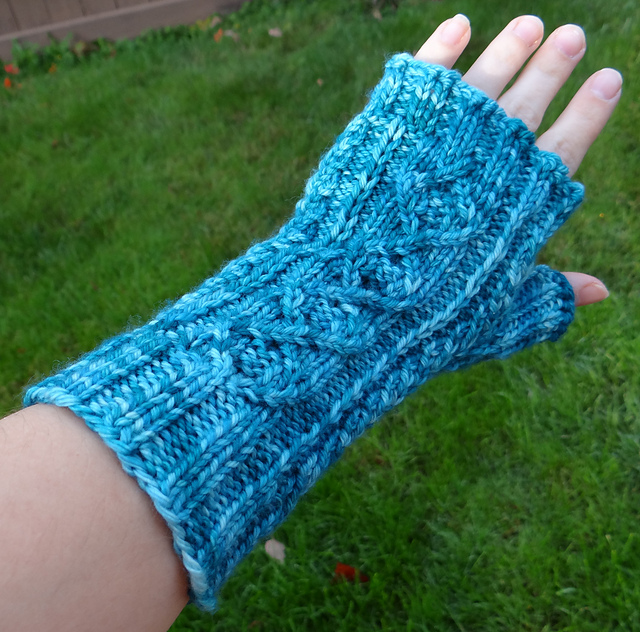 Serene Mitts