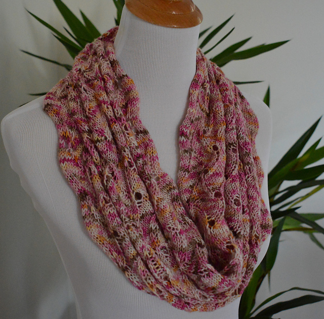 Little Surfer Girl Cowl