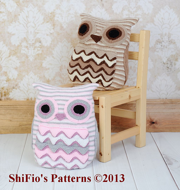 239 Owl Cushion