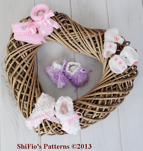 Baby Bootees #146