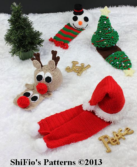 230-Christmas Hats & Scarves