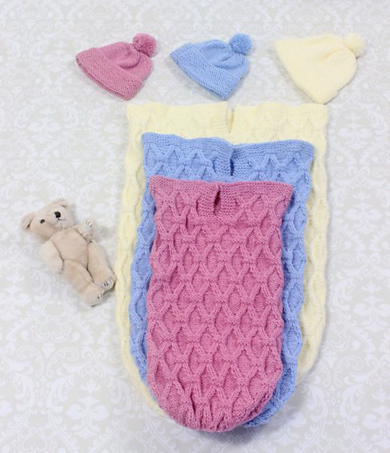 Baby Cabled Papoose #170