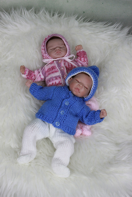 149 - doll 10" to 12" doll Pram Suit
