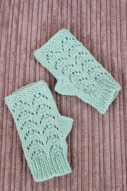 Isla Fingerless Gloves FG2