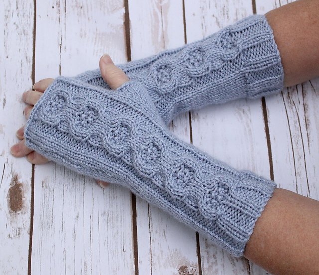 470 ladies fingerless gloves