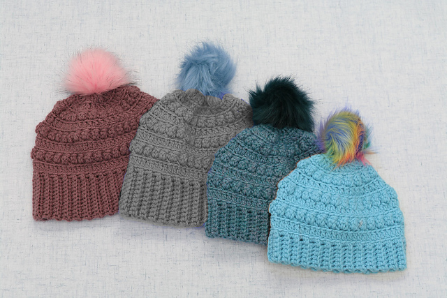 Chunky Bobble Beanie / Messy Bun Hats 415