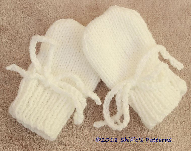 Plain Baby Mitts #381