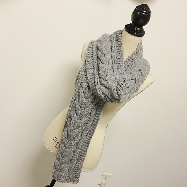 Frost Chunky Cable Scarf