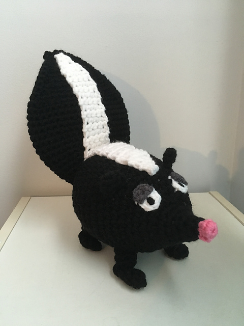 Amigurumi Skunk