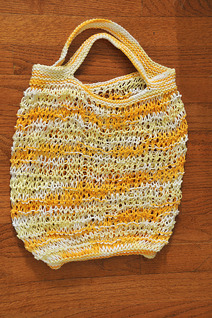 Ravelry: Liz's Magic String Bag pattern by Elizabeth Chlipala
