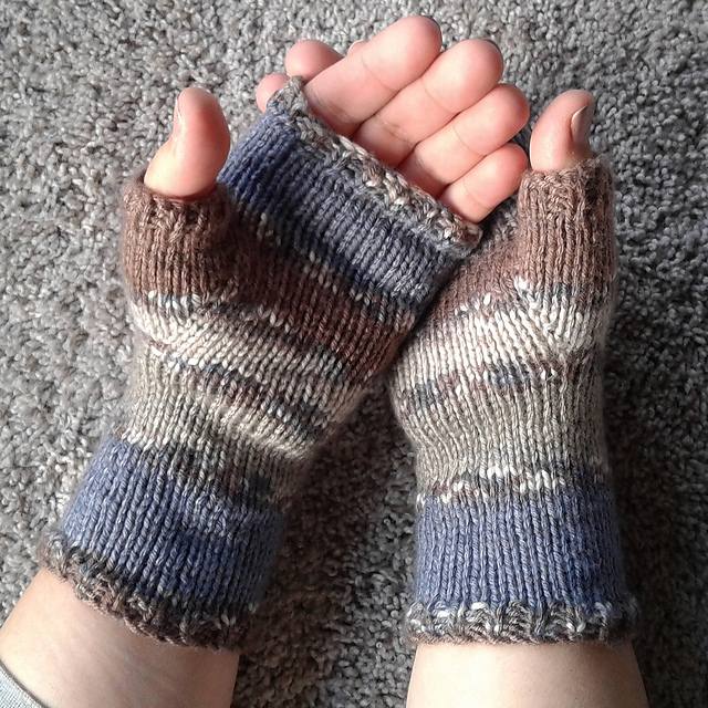 Snug & Simple Fingerless Mitts