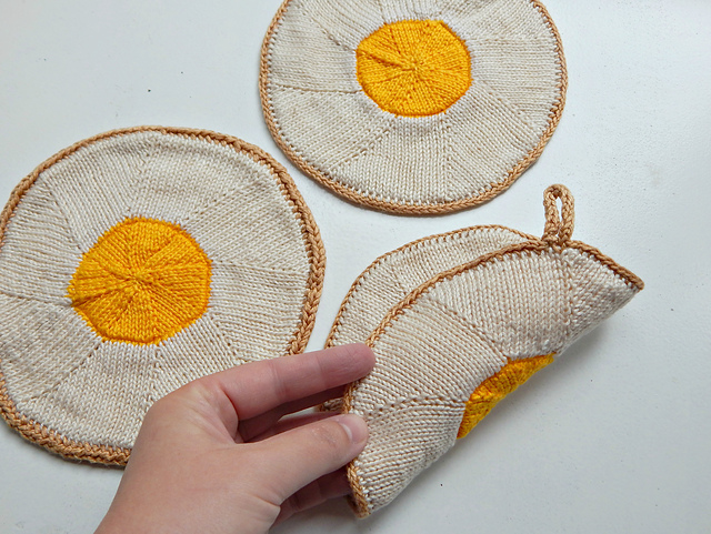 Egg Potholder