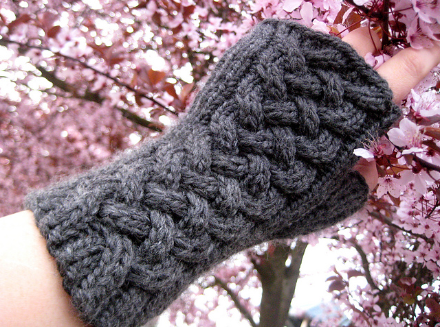 Ravelry: Roxy pattern by Carol Sherman