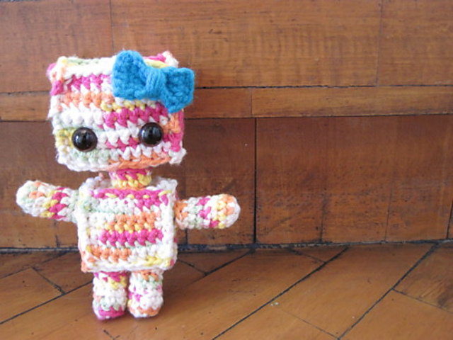 Amigurumi Rainbow Robot
