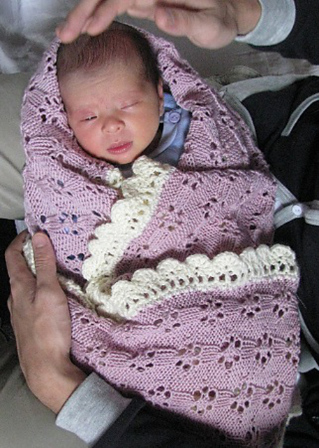 24-25-48 Lace Baby Blanket