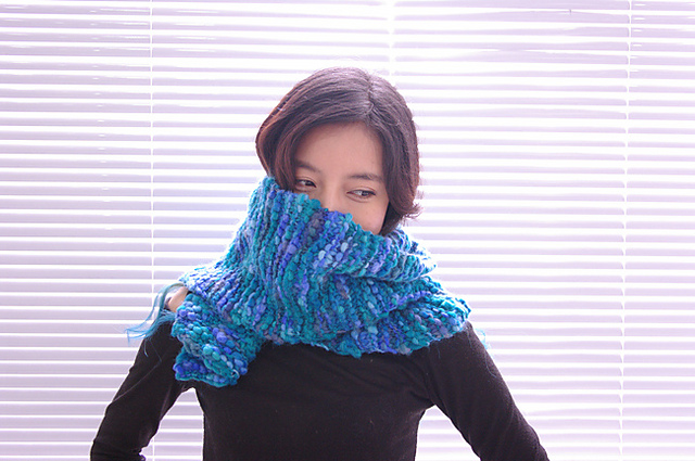 Shuei's Garter Warm Scarf
