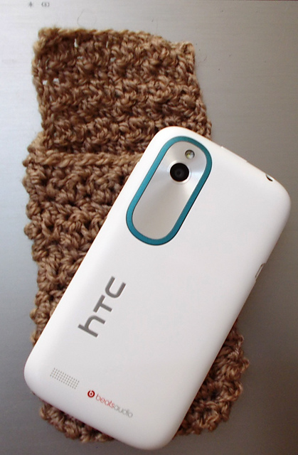 Braided Mobile Pouch