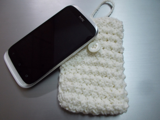 Trinity Mobile Pouch