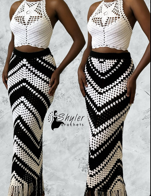 Granny stitch maxi skirt