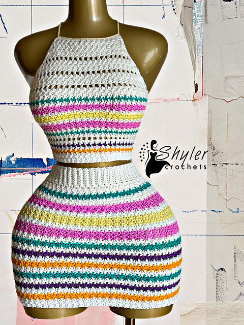 Textured striped skirt