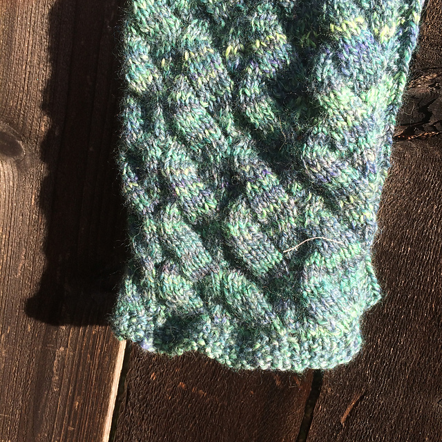 Pseudo Cabled Lace Scarf