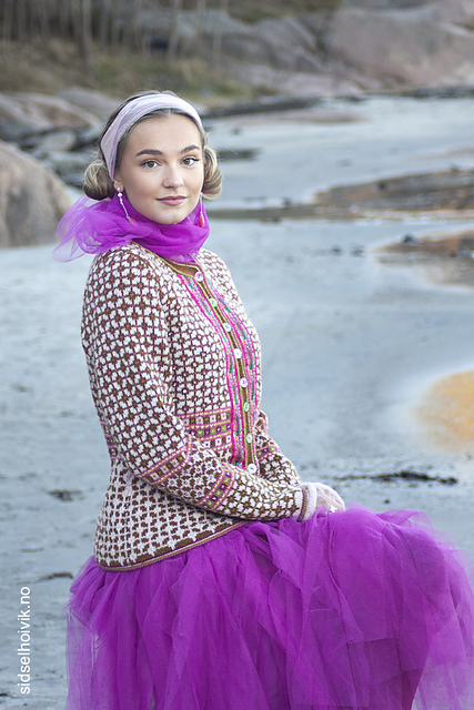 Ravelry: Jaipur kofte pattern by Sidsel J. Høivik