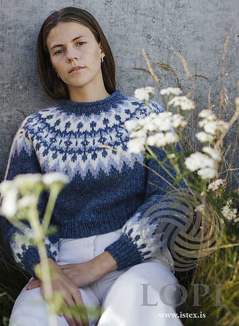 Ravelry: Kastali cropped pattern by Védís Jónsdóttir for Ístex