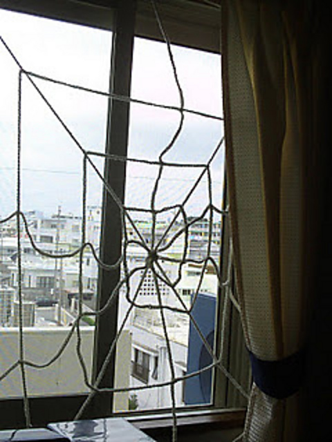 Chained Spiderweb