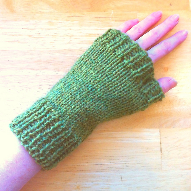 Easy Fingerless Gloves