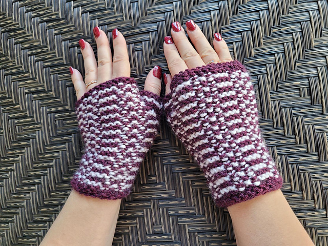 Purl Striped Fingerless Mitts