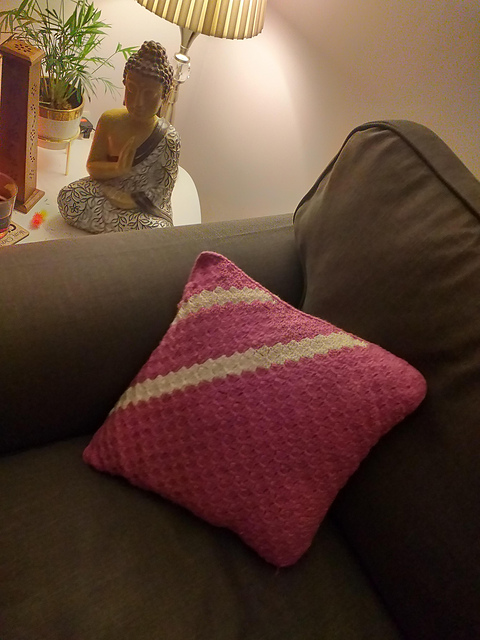 C2C crochet cushion cover