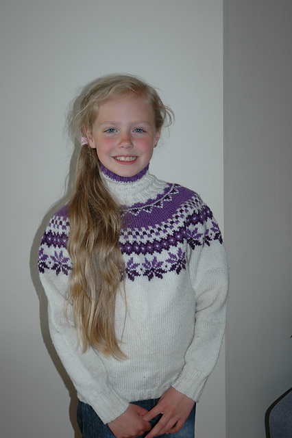0611-21 Sweater with Round Yoke
