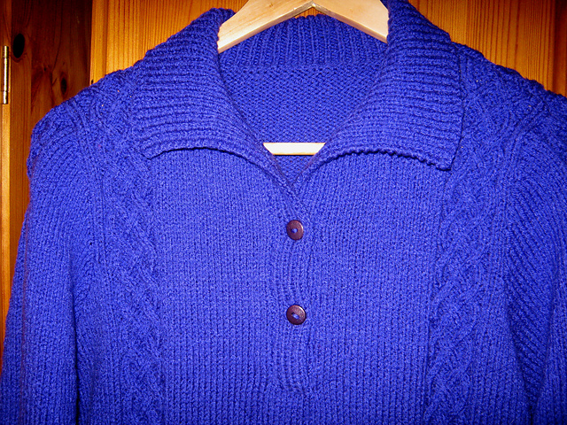 Sweater with collar and cable trim